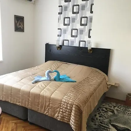 Dombi Porta * Erdőbénye